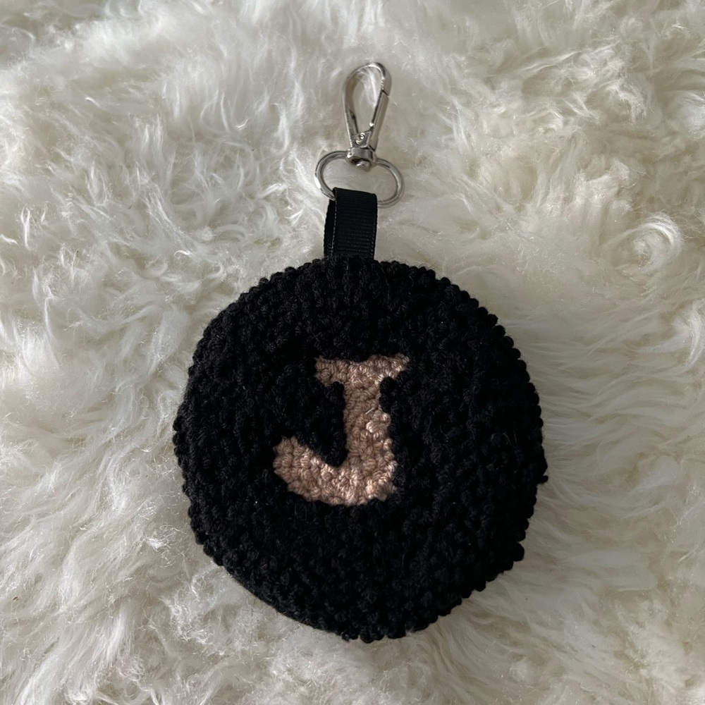 NWT - Nilly's Handmade Punch Keyring 'J'